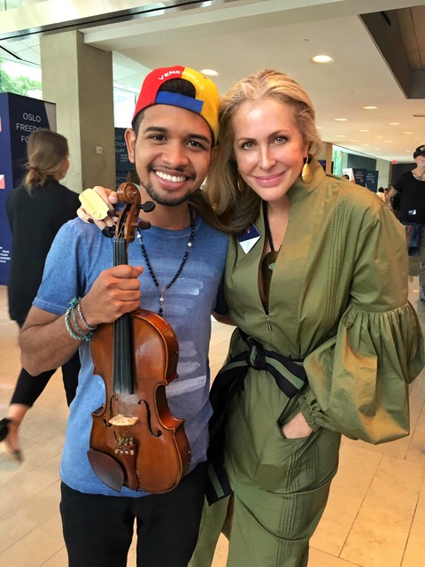 Carmen Busquets and Wuilly Arteaga